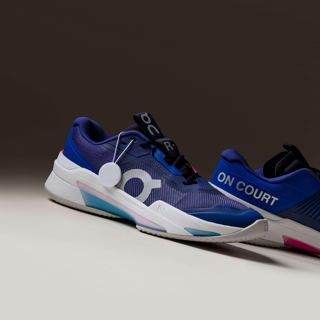 Hinh anh 4: Doi giay tennis On Roger Pro 'Fire' mau do cam ruc ro cua Roger Federer