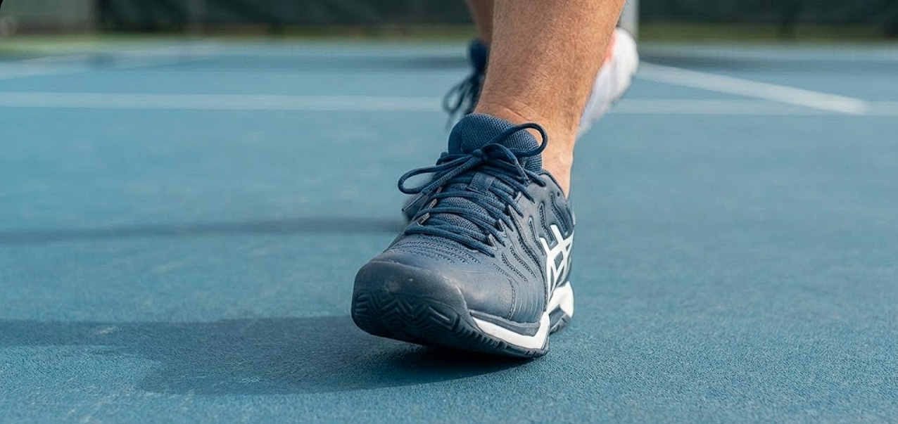 Hinh anh 4: So sanh giay chay bo va giay tennis cho nguoi choi tennis