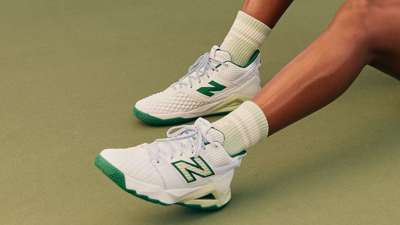 Hinh anh 2: Giay tennis nu hang dau nam 2025 voi thiet ke hien dai va hieu suat cao.