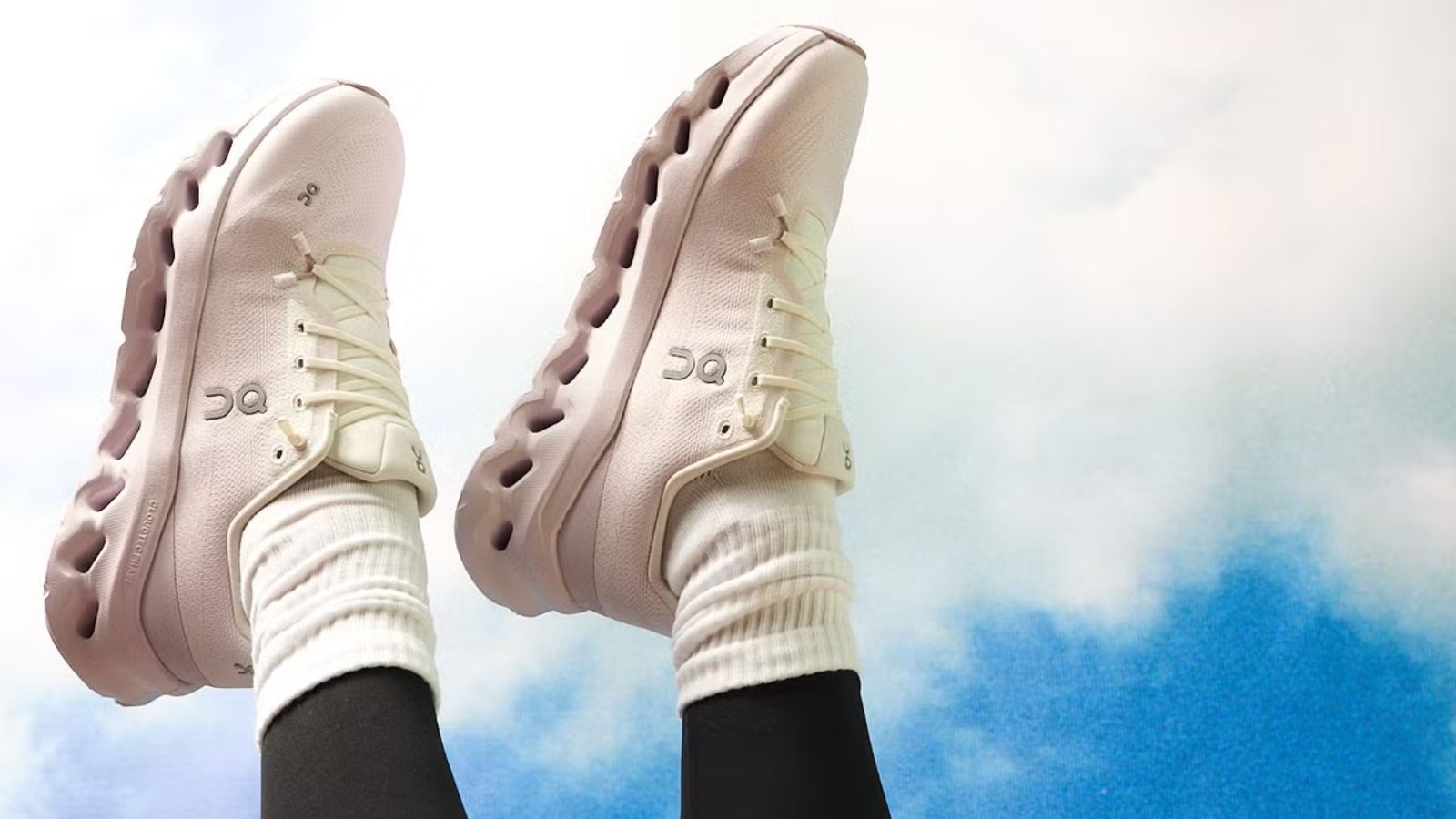 Hinh anh 5: Hinh anh cac mau giay di bo tot nhat cho nu nam 2025