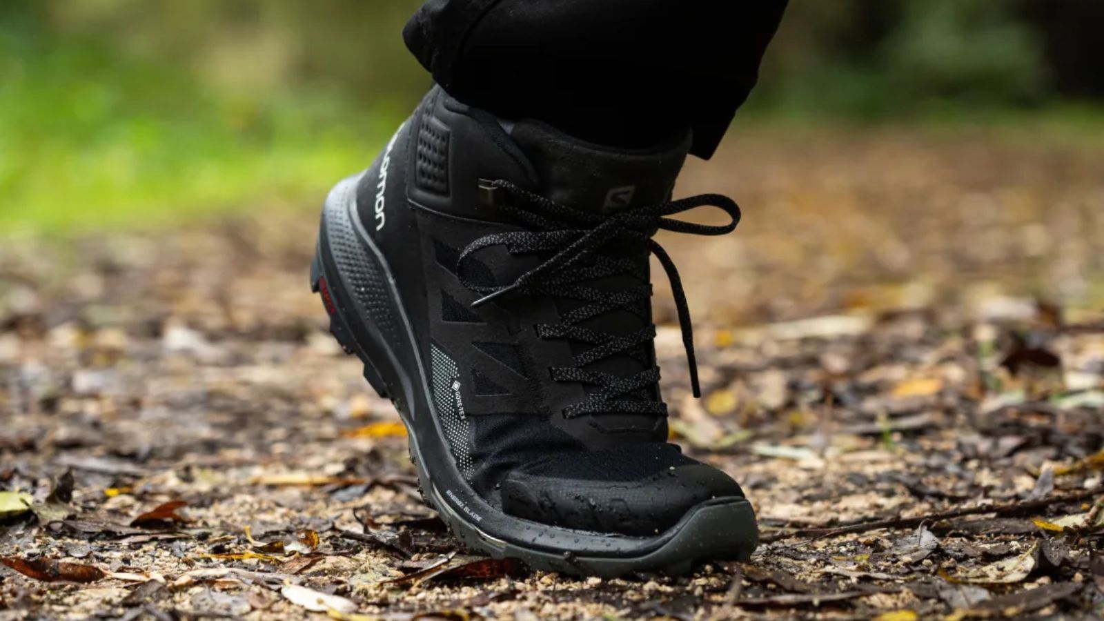 Hinh anh 1: Giay boot di bo chong nuoc tot nhat 2025