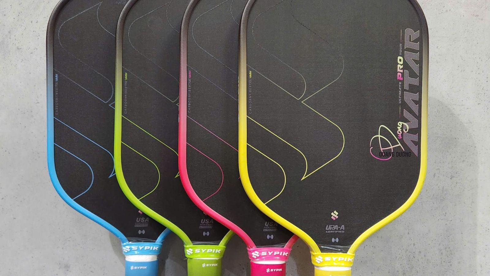 Hinh anh 4: Can canh vot Sypik Avatar voi thiet ke keo dai va can dai, san pham dac trung cua van dong vien Quang Duong.