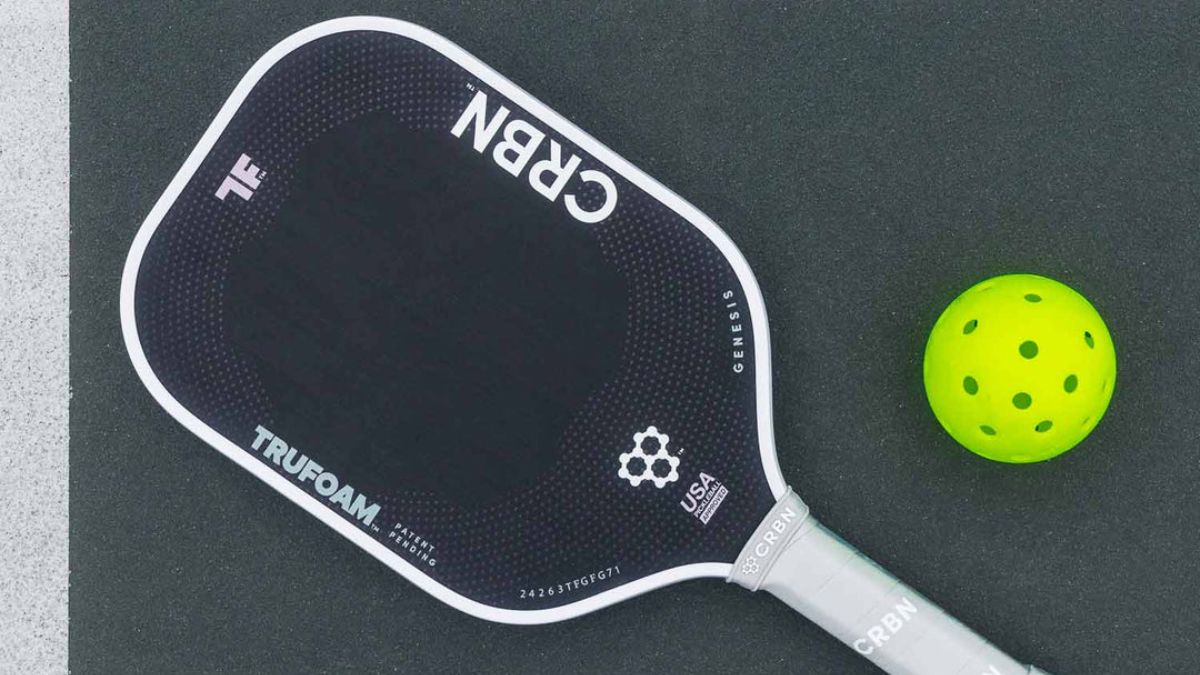 CRBN4 TruFoam Genesis canh tranh voi Honolulu J2NF trong pickleball