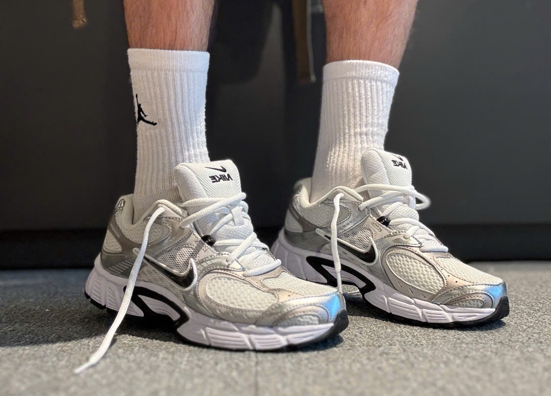 Alternative view of Giày Nike V5 RNR 'White Vast Grey' HJ5228-104