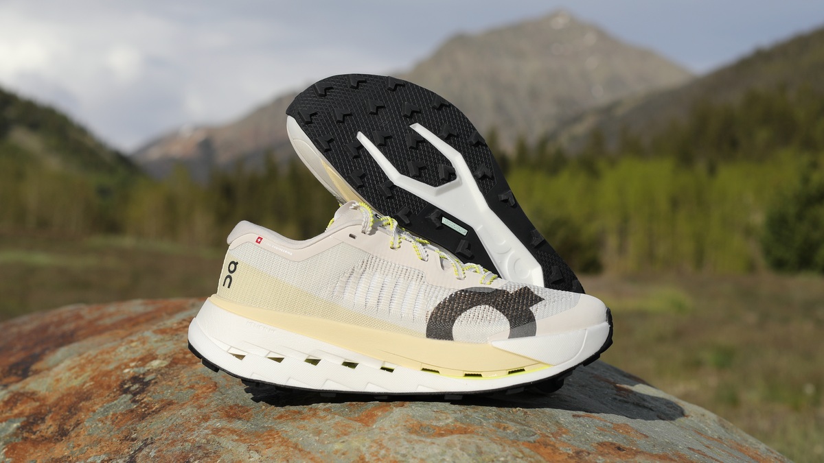 Hinh anh 3: Giay chay trail On Cloudultra Pro tren duong mon