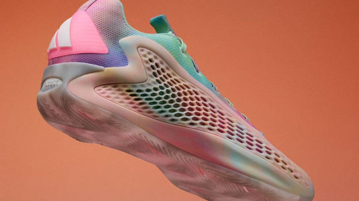 adidas AE 2 3SSB PE voi thiet ke tie-dye mau pastel