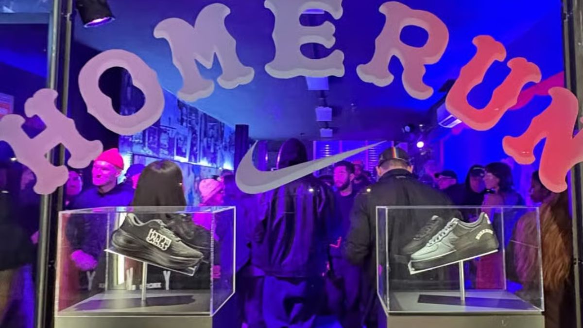 HOMERUN x Nike Air Force 1 va Vomero Plus moi trong bo suu tap triple black