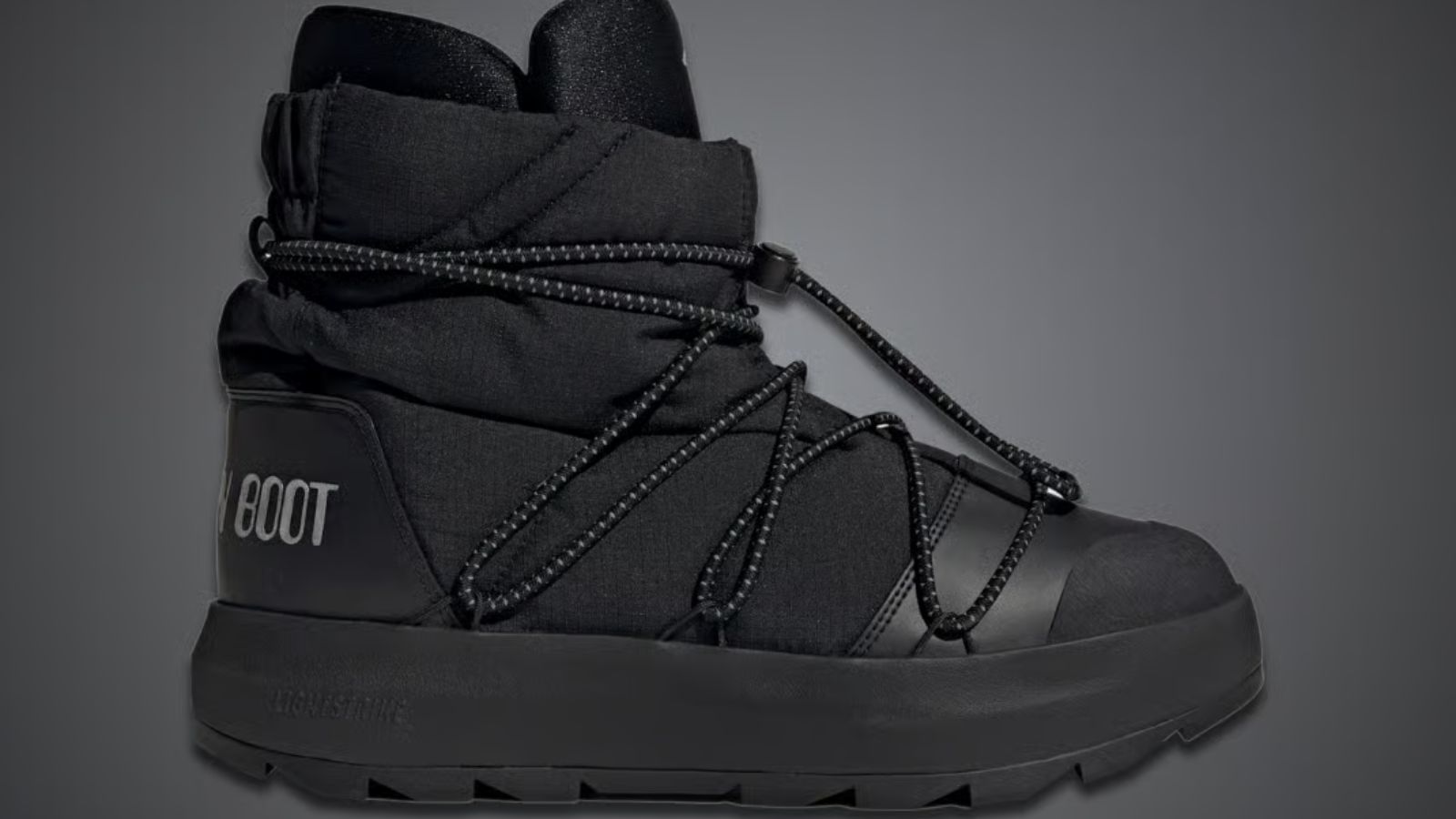 Hinh anh 3: Bo suu tap giay Moon Boot va adidas voi thiet ke Space Blanket Silver