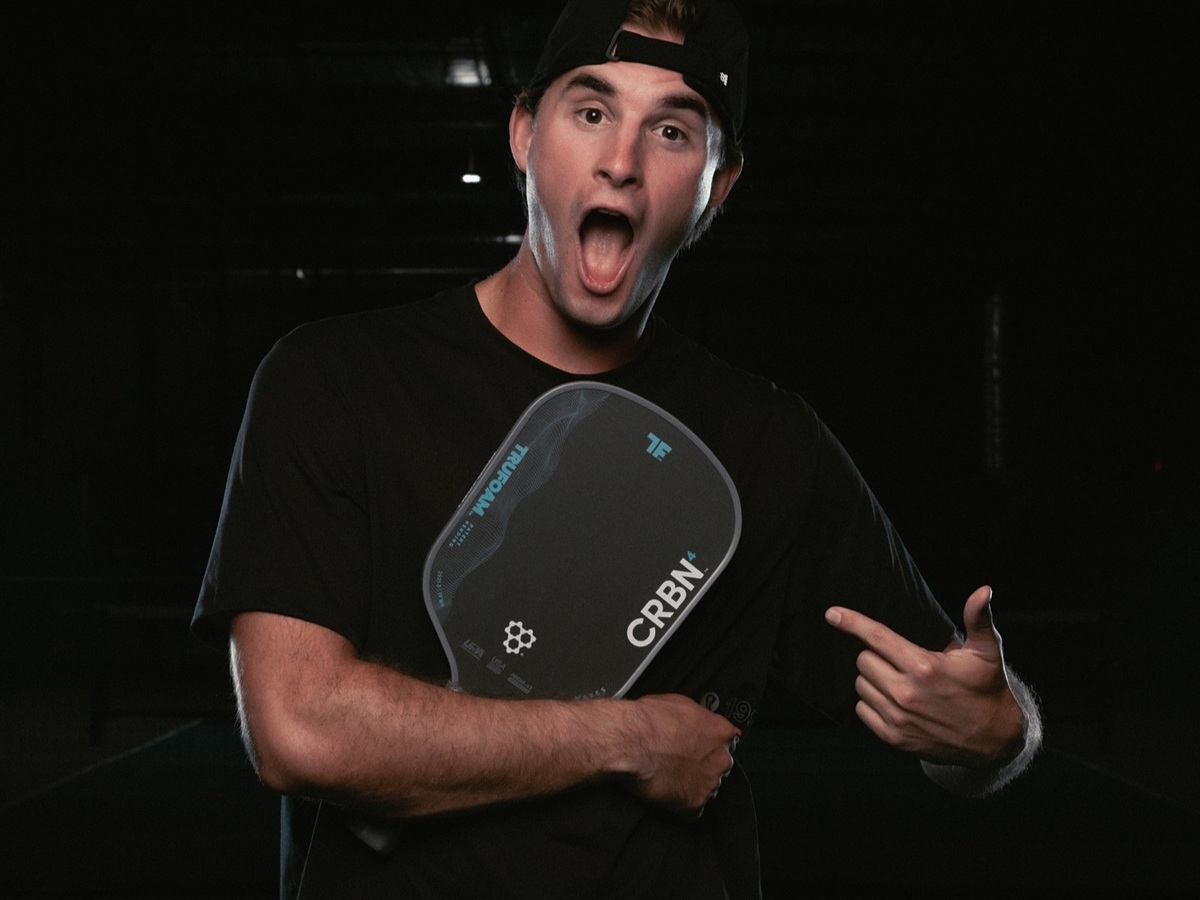 Hinh anh 2: Vot pickleball CRBN TruFoam Waves voi cong nghe TruFoam va Waves