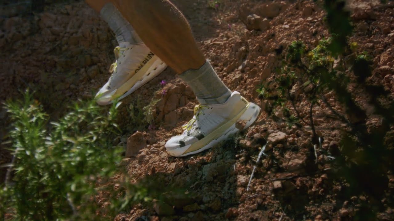 Hinh anh 5: Giay chay trail On Cloudultra Pro tren duong mon