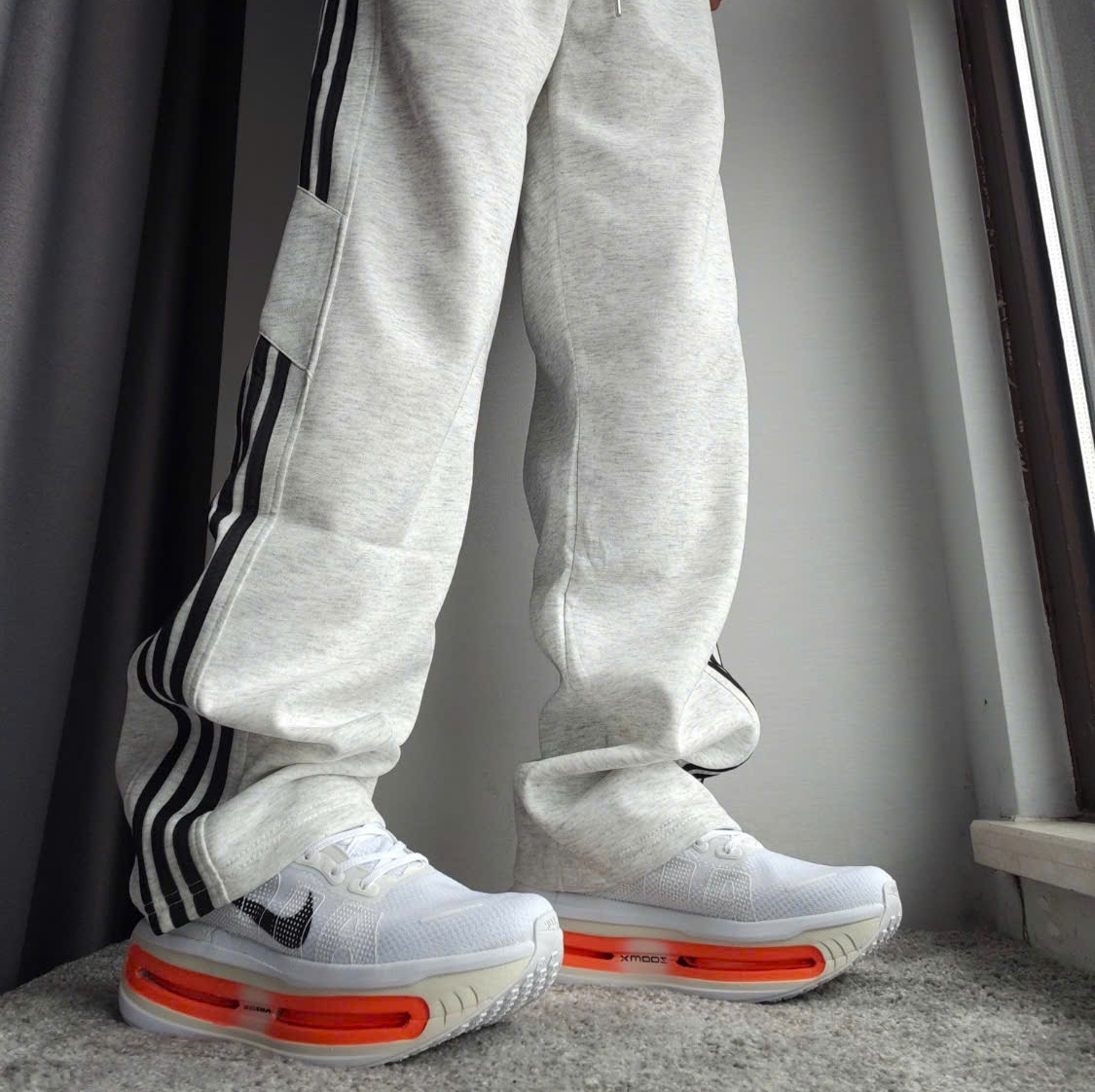 Alternative view of Giày Nike Vomero Premium 'Sail Coconut Milk' IQ4035-100