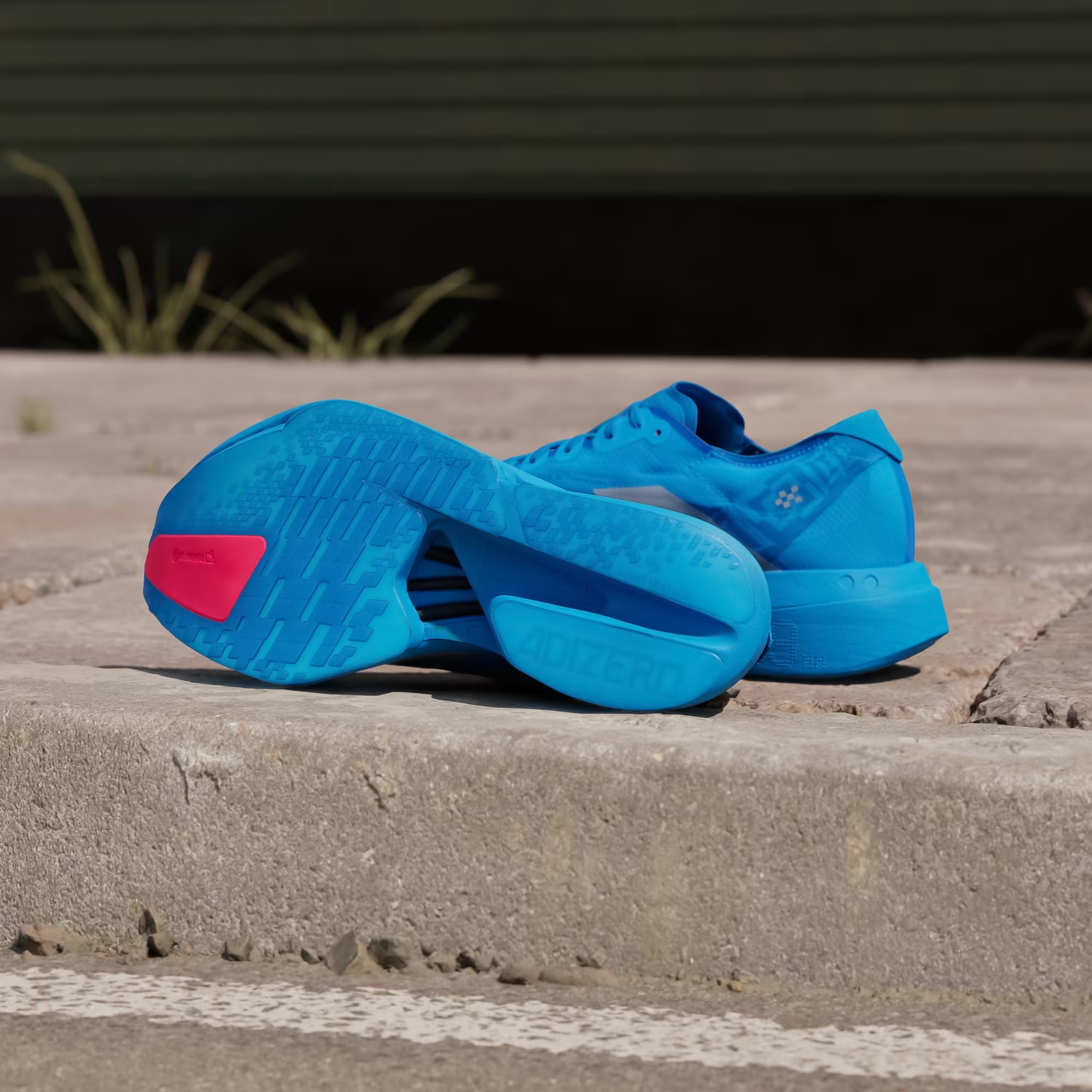 Alternative view of Giày Adidas Adizero Adios Pro 4 'Solar Blue' JR4796