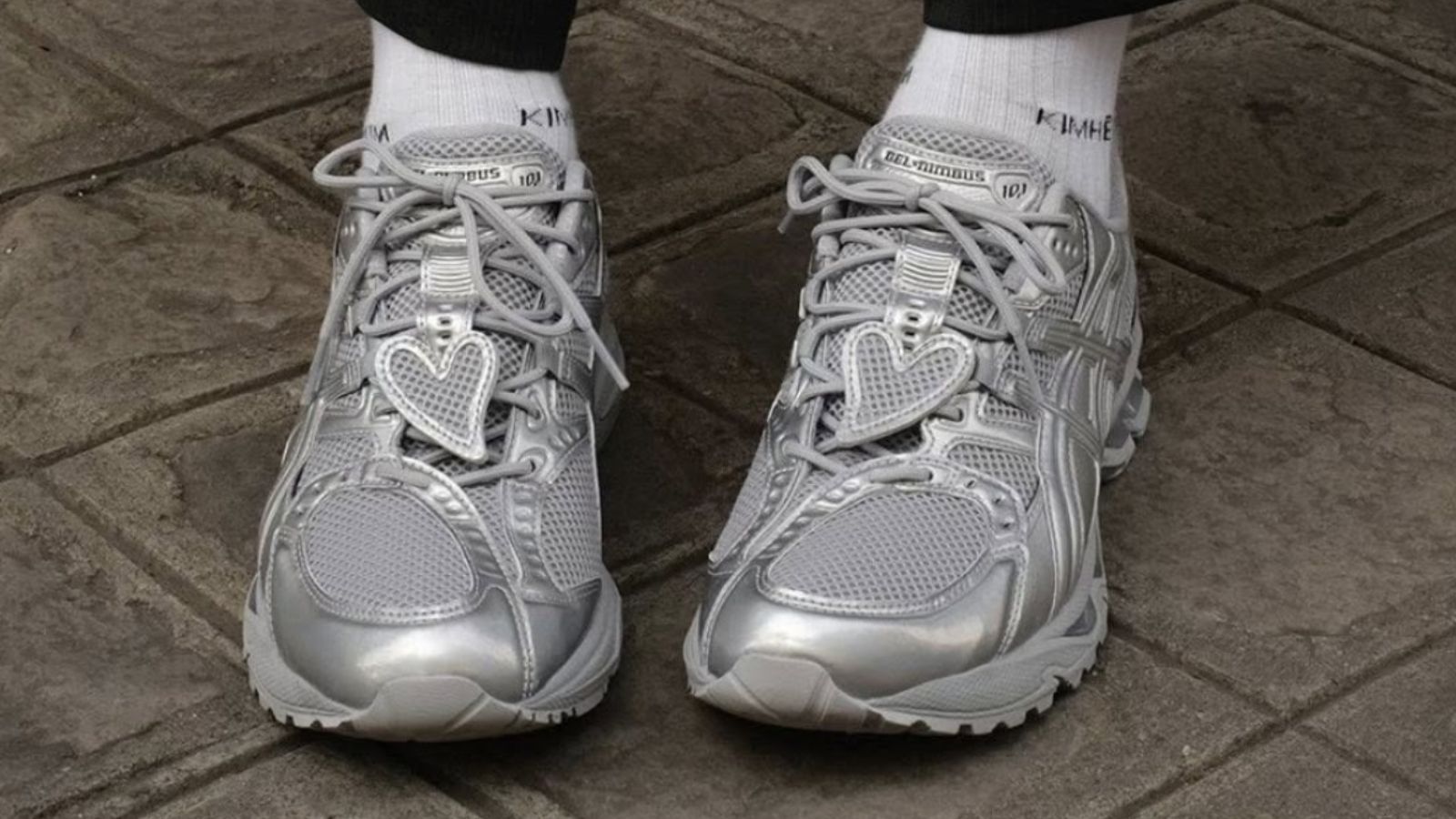 Hinh anh 1: Hinh anh bo suu tap KIMHEKIM x Asics Gel-Nimbus 10.1 Monochrome Pack