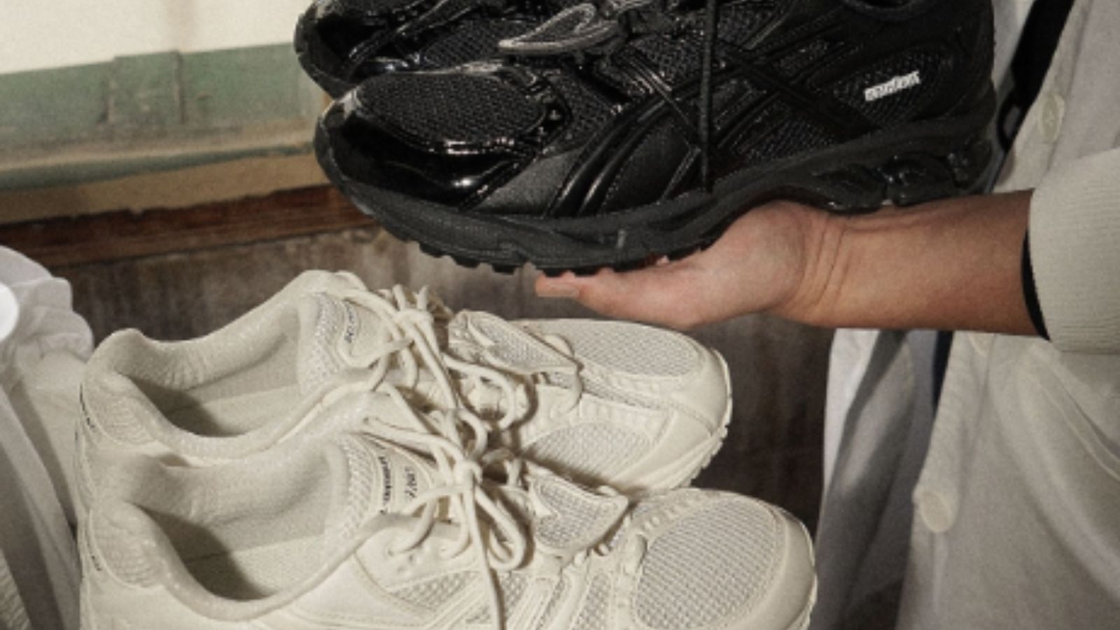 Hinh anh 3: Hinh anh bo suu tap KIMHEKIM x Asics Gel-Nimbus 10.1 Monochrome Pack