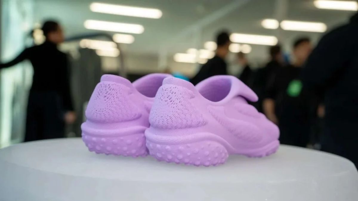 Hinh anh 1: Doi giay Earth Bender in 3D tu SKYLRK va Zellerfeld tai Tokyo