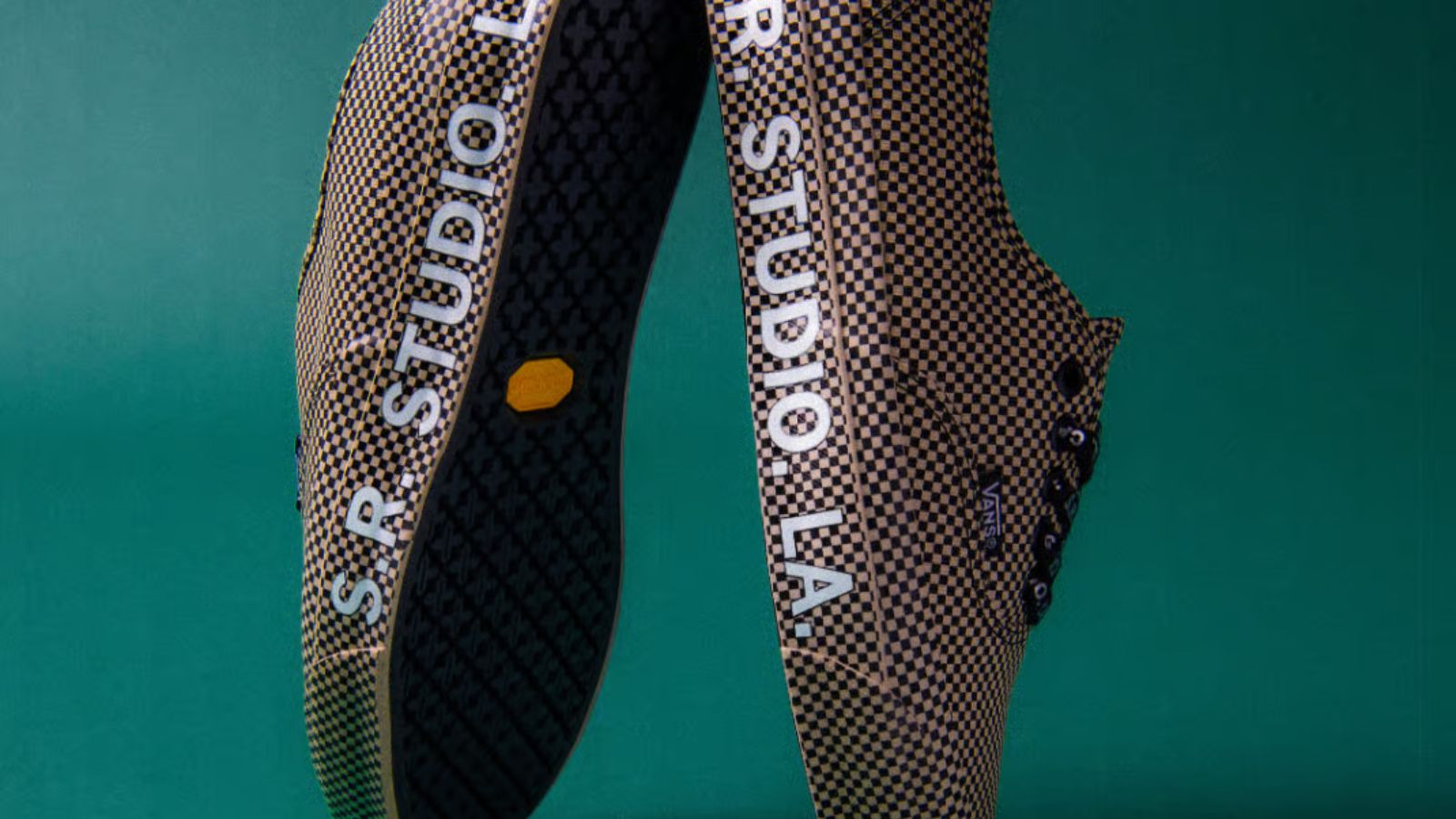 Hinh anh 4: Hinh anh bo suu tap S.R. STUDIO x Vans thang 12/2025