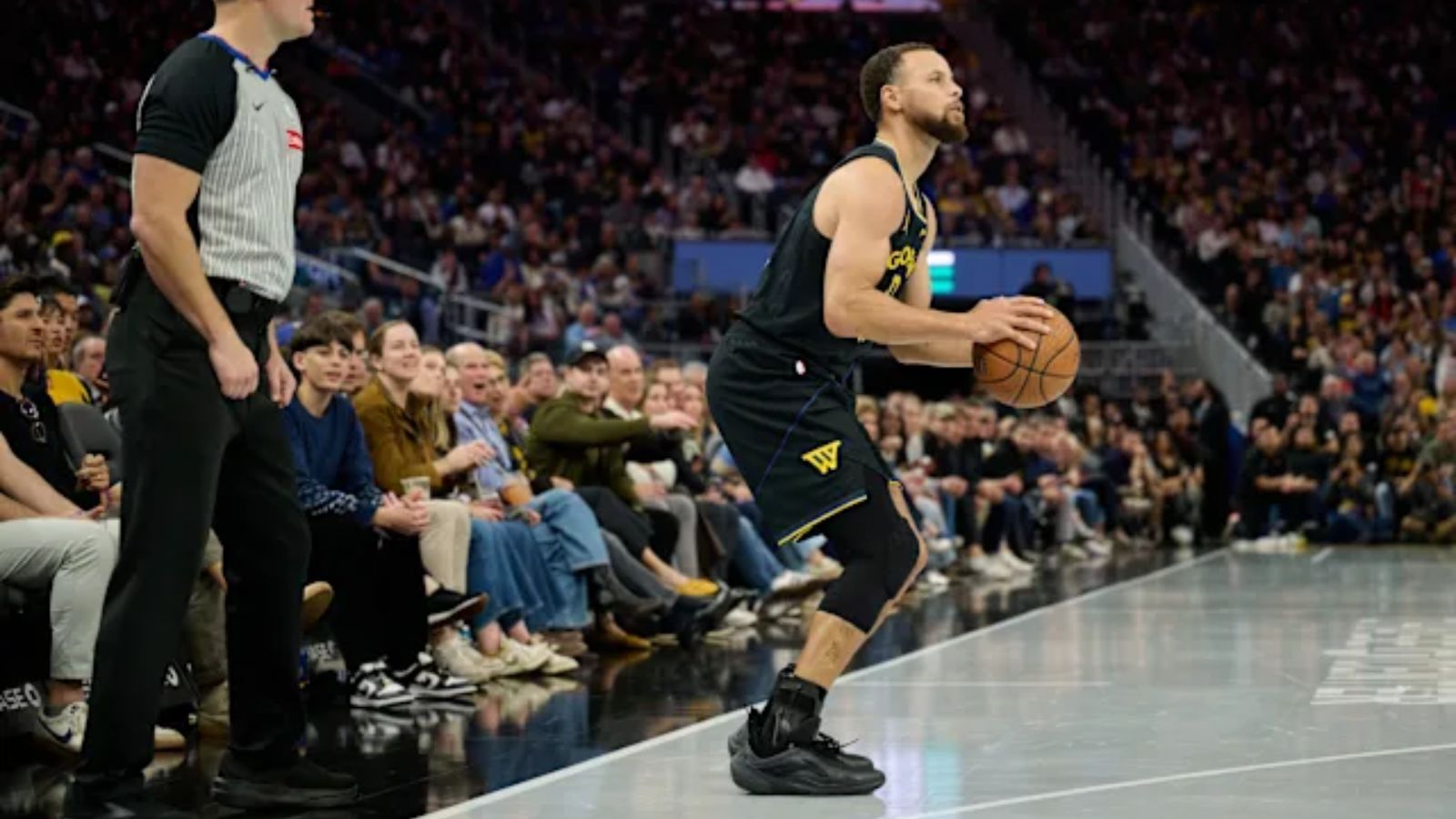 Hinh anh 6: Steph Curry mang giay Nike Hyperfuse trong tran dau, 2013