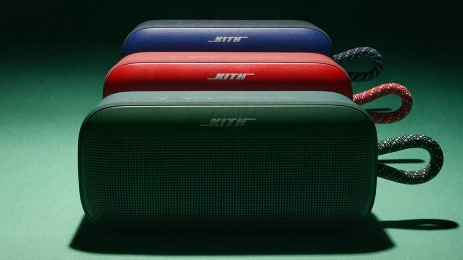 Hinh anh 6: Bo suu tap Kithmas 2025 voi cac collab tu Kith, Pixar, Nike va nhieu thuong hieu noi tieng khac