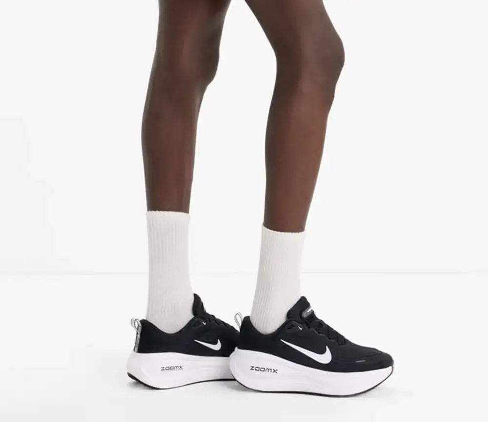 Alternative view of Giày Nike Vomero Plus 'Metallic Dark' HV8150-002