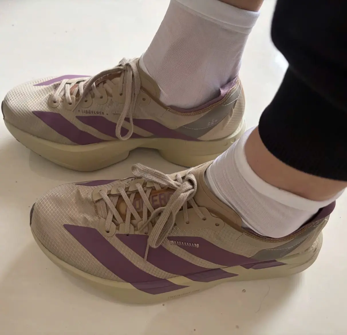 Alternative view of Giày Adidas Adizero Adios Pro 4 'Blanch Cargo' JP6997