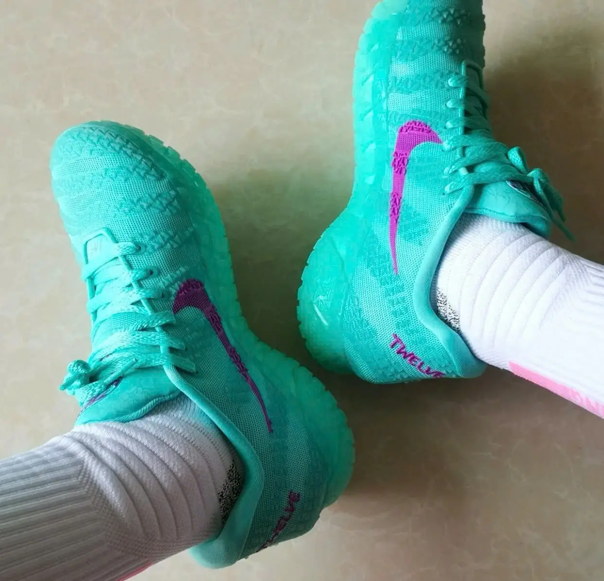 Alternative view of Giày Nike Ja 3 'Twelve Time' IQ6754-300