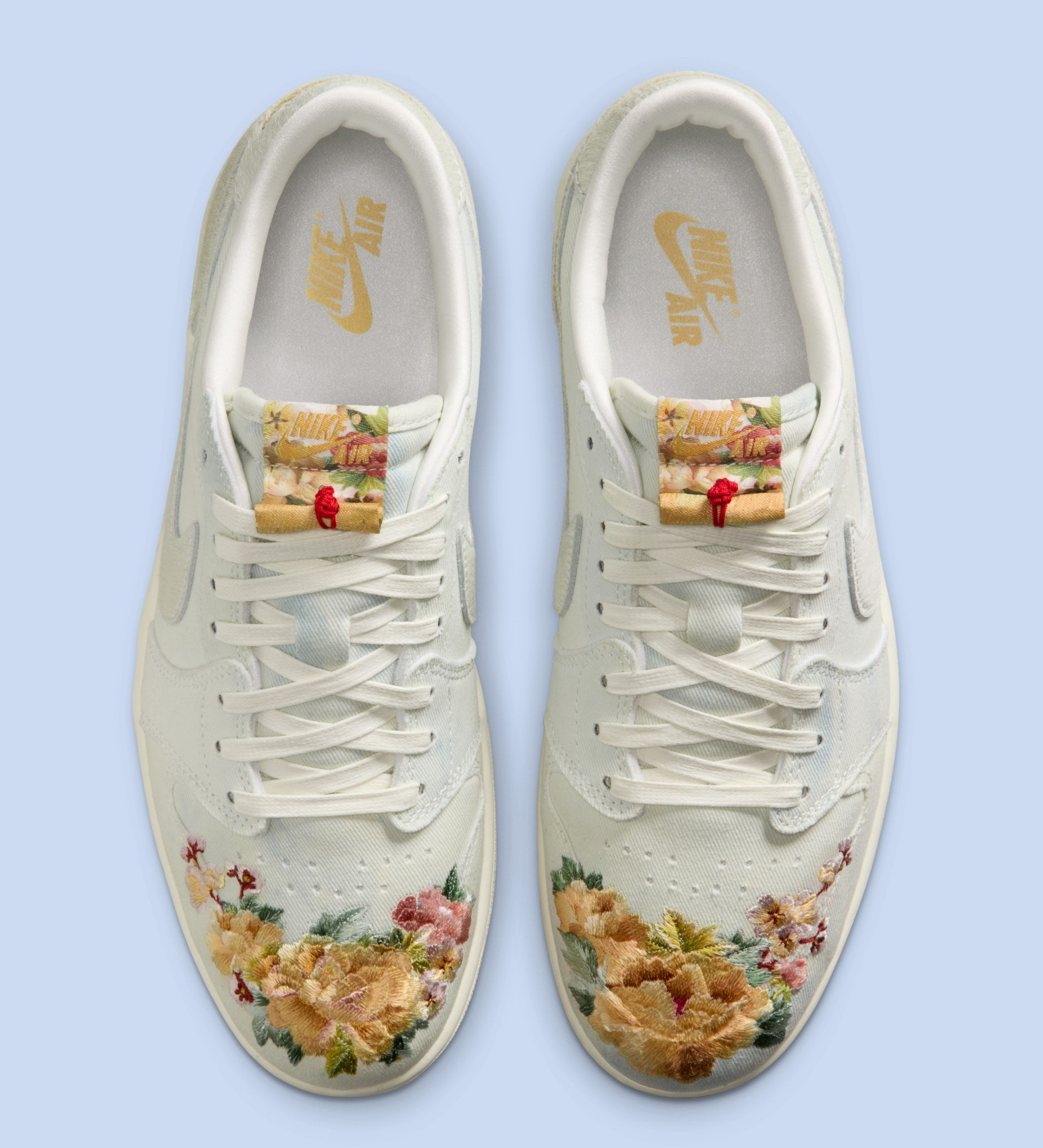 Alternative view of Giày Nike Air Jordan 1 Retro Low 'Chinese New Year' IQ1108-011