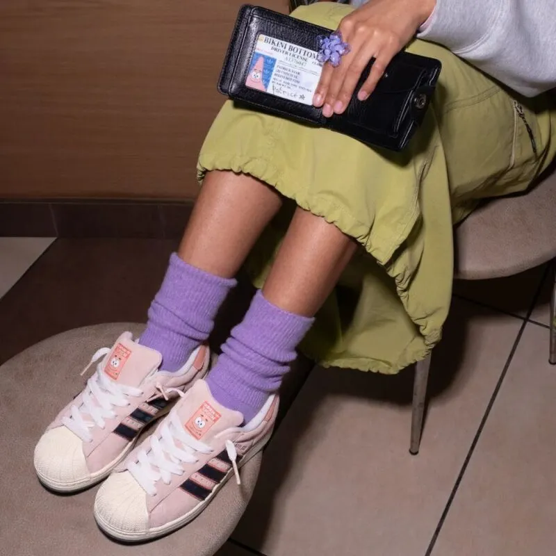 Hinh anh 4: Giay adidas x SpongeBob va Patrick Star voi thiet ke sang tao