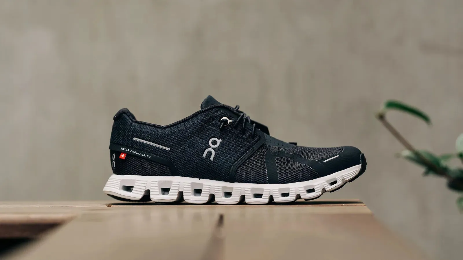 Hinh anh 4: Cac mau giay On Running cao cap voi thiet ke hien dai va cong nghe tien tien