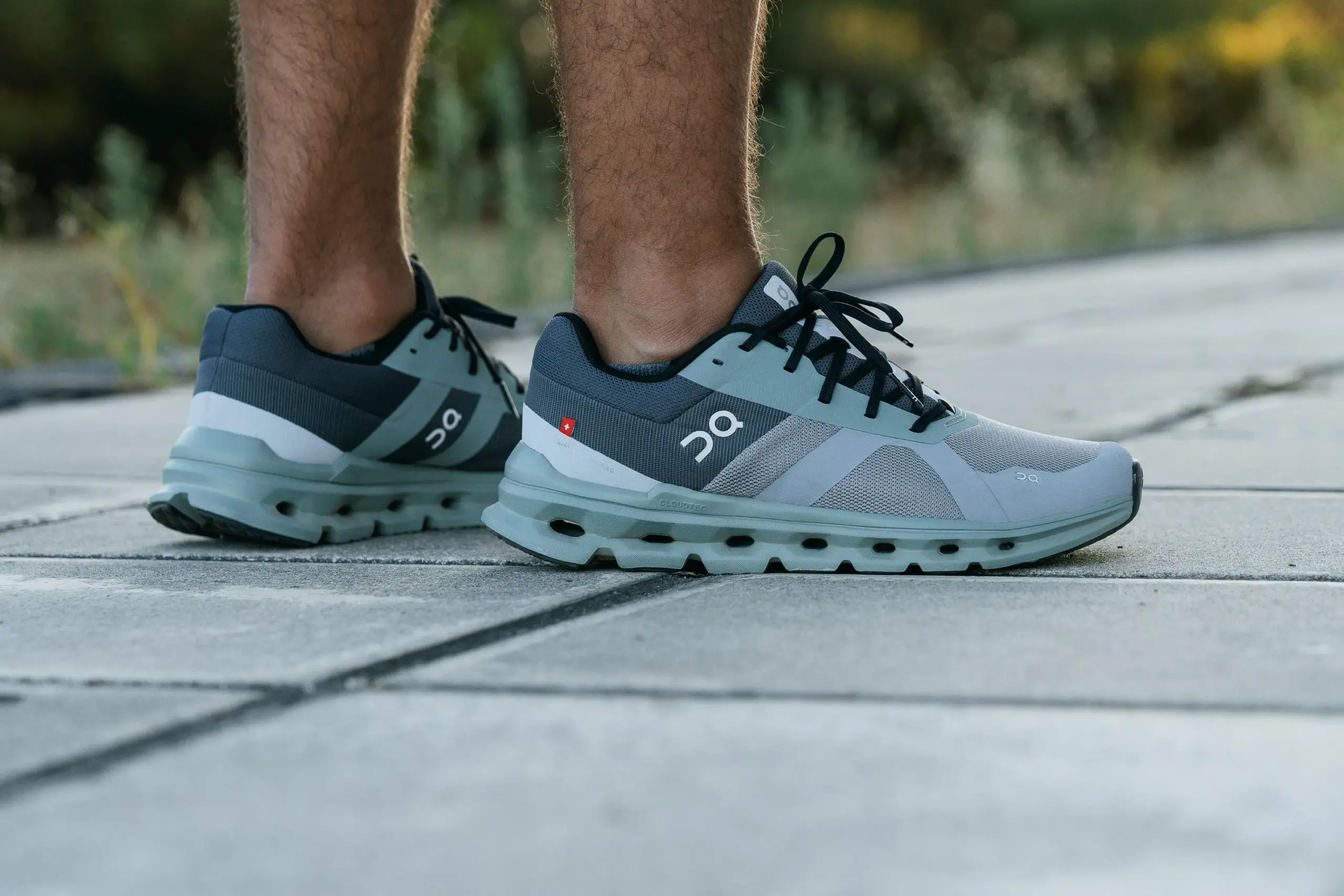 Hinh anh 5: Cac mau giay On Running cao cap voi thiet ke hien dai va cong nghe tien tien