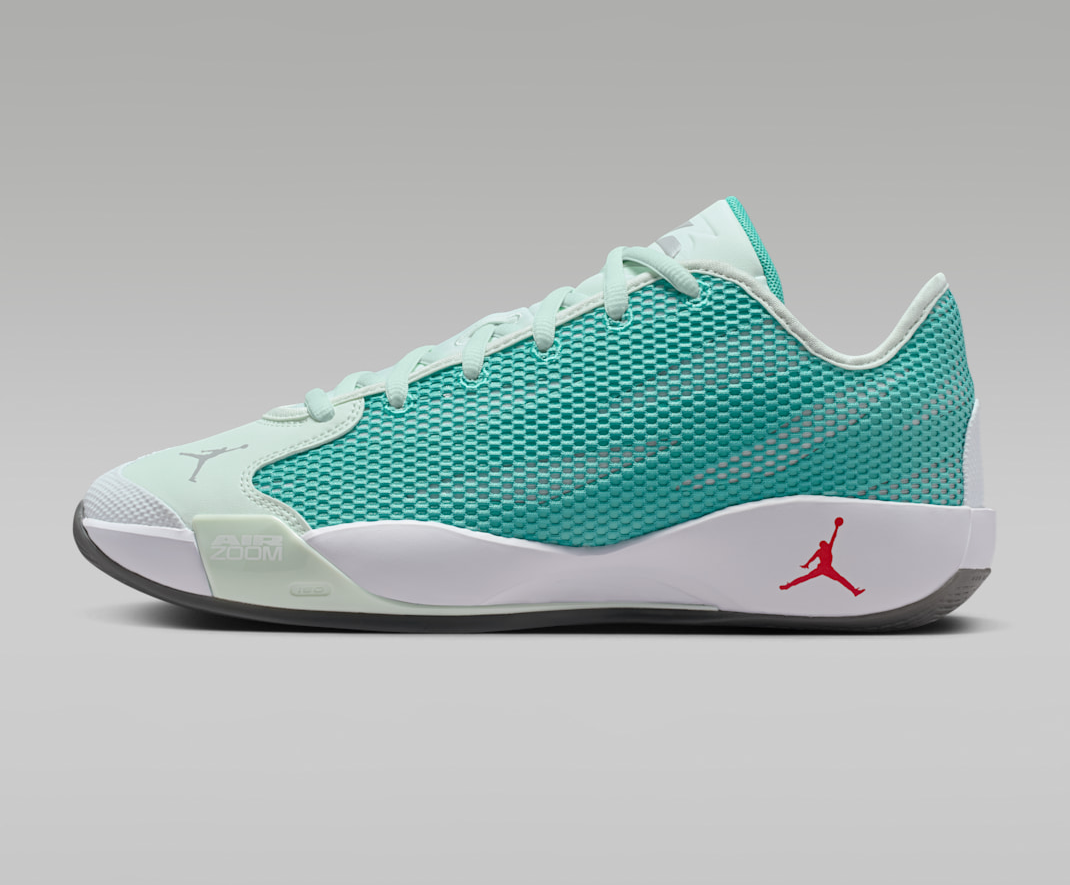 Alternative view of Giày Nike Air Jordan Luka 77 Love Letter PF 'Barely Green' IF1611-300