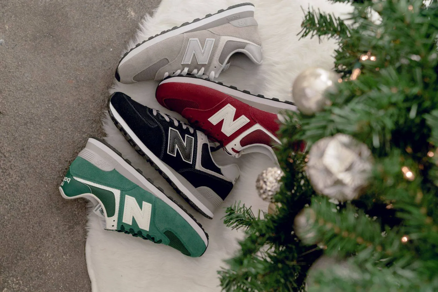 Hinh anh 6: Giay New Balance an tuong mua Giang sinh: sneaker-loafer, retro-running, tech-runner