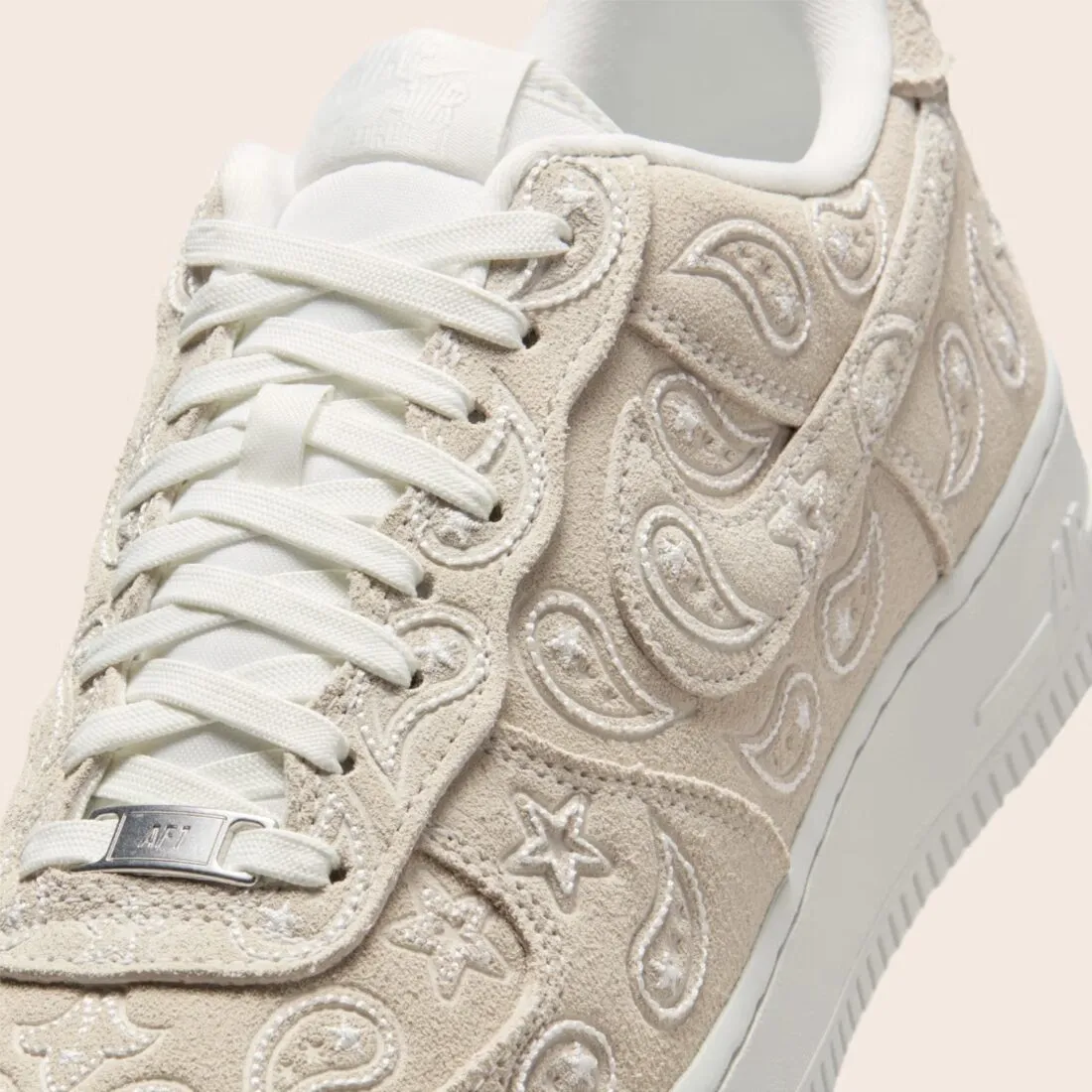 Hinh anh 3: Hinh anh Nike Air Force 1 Low ‘Paisley’ voi hoa tiet Paisley