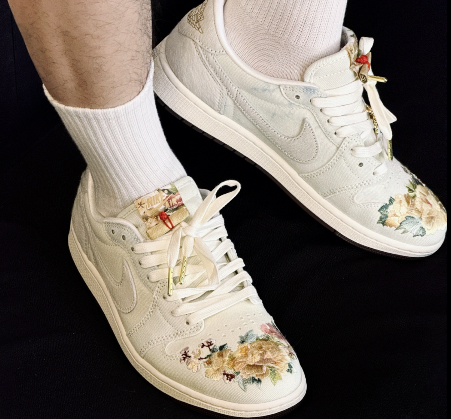 Alternative view of Giày Nike Air Jordan 1 Retro Low 'Chinese New Year' IQ1108-011