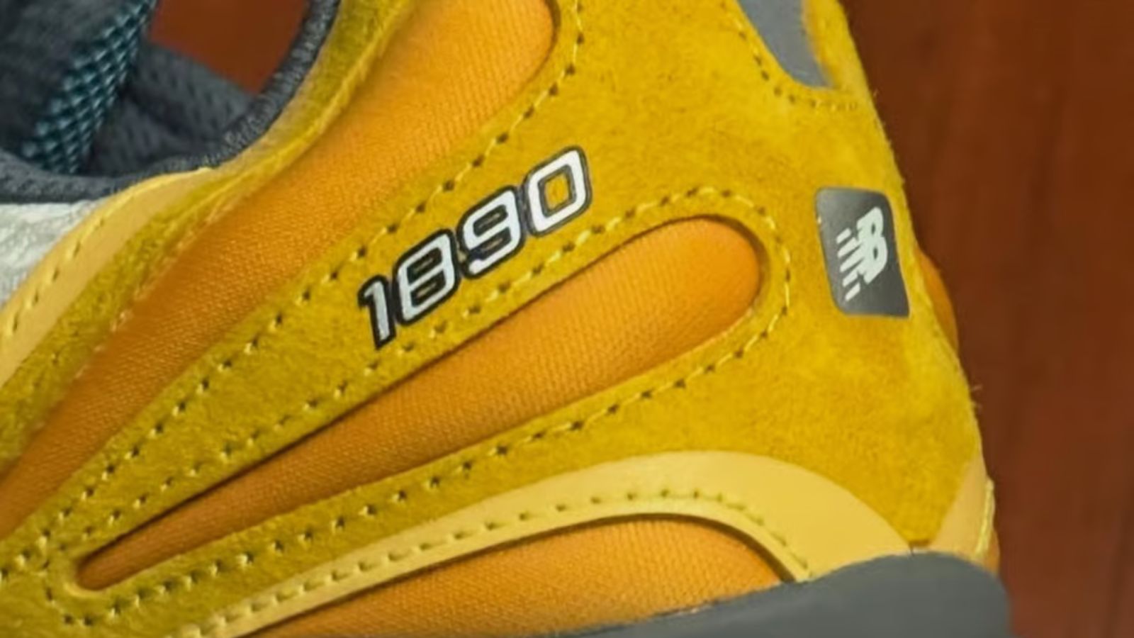 Hinh anh 7: Hinh anh Action Bronson x New Balance 1890 voi thiet ke an tuong