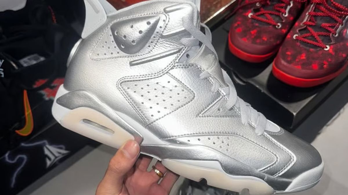 Giay PSG x Jordan 6 'Metallic Silver' phu bac anh kim