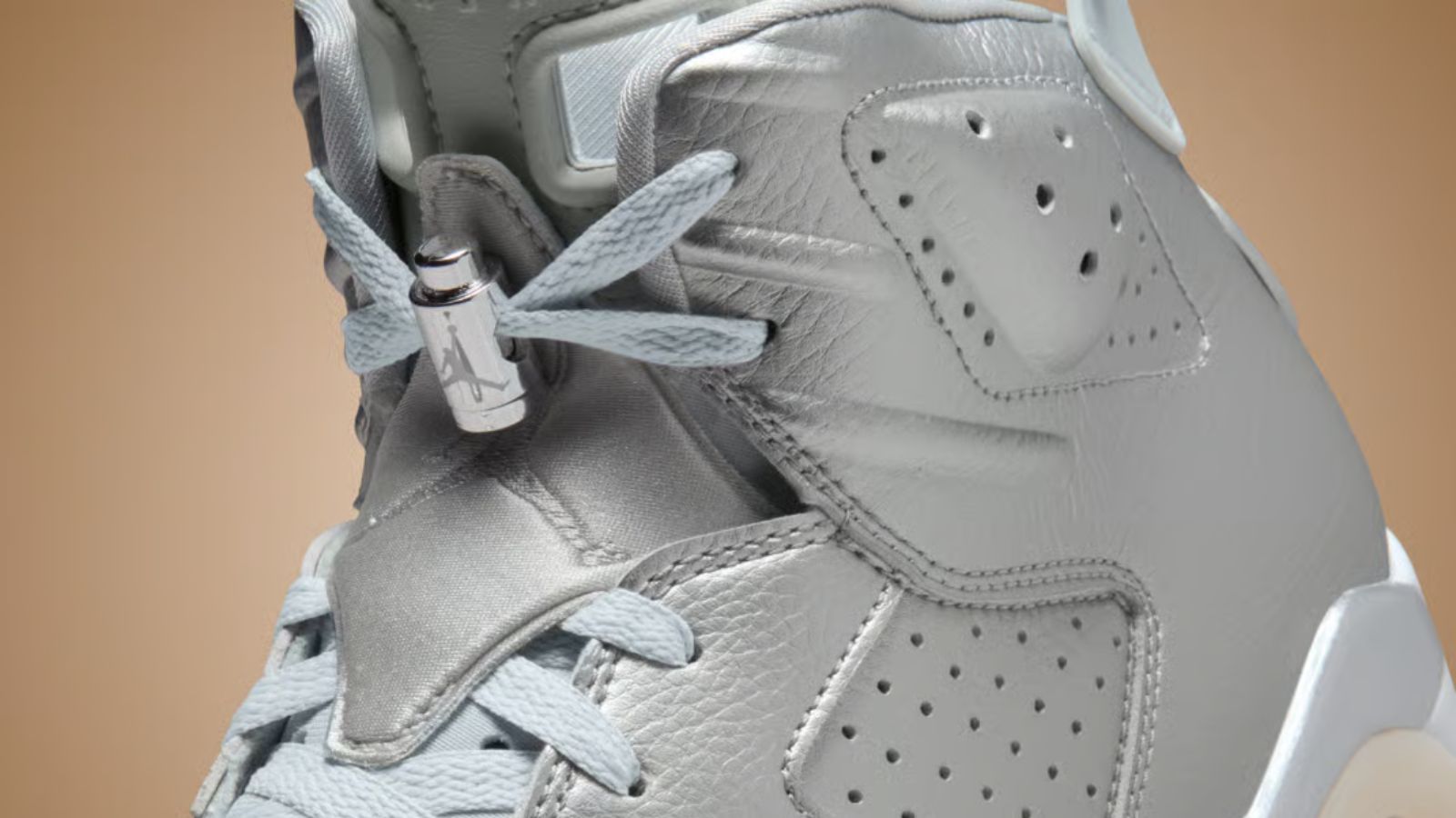 Hinh anh 5: Giay PSG x Jordan 6 'Metallic Silver' phu bac anh kim