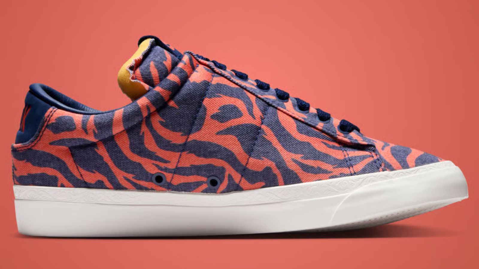Hinh anh 1: Devin Booker x Nike Blazer Low voi sac mau Detroit Tigers
