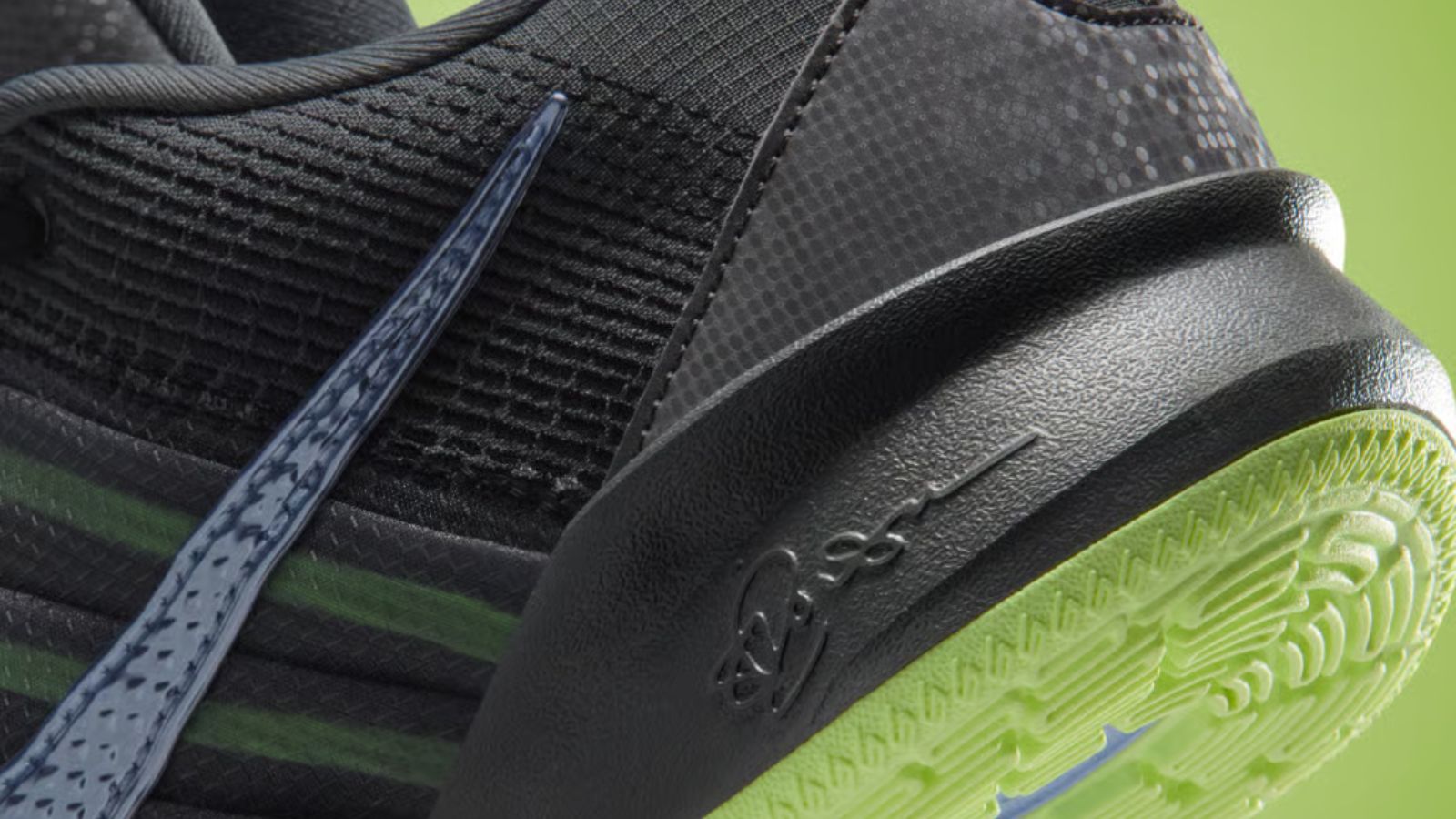 Hinh anh 6: Nike Sabrina 3 Barely Volt phoi mau den va xanh neon, lay cam hung tu Oregon Ducks.