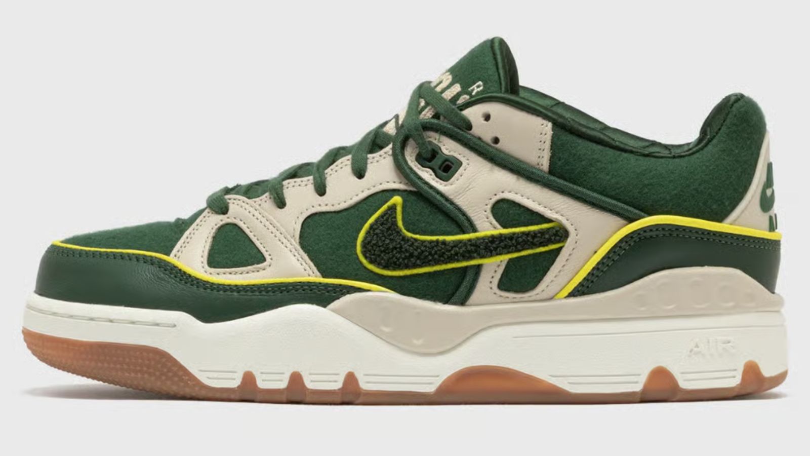Hinh anh 5: Nike Air Force 3 phoi mau Oregon va Georgetown tu NIGO