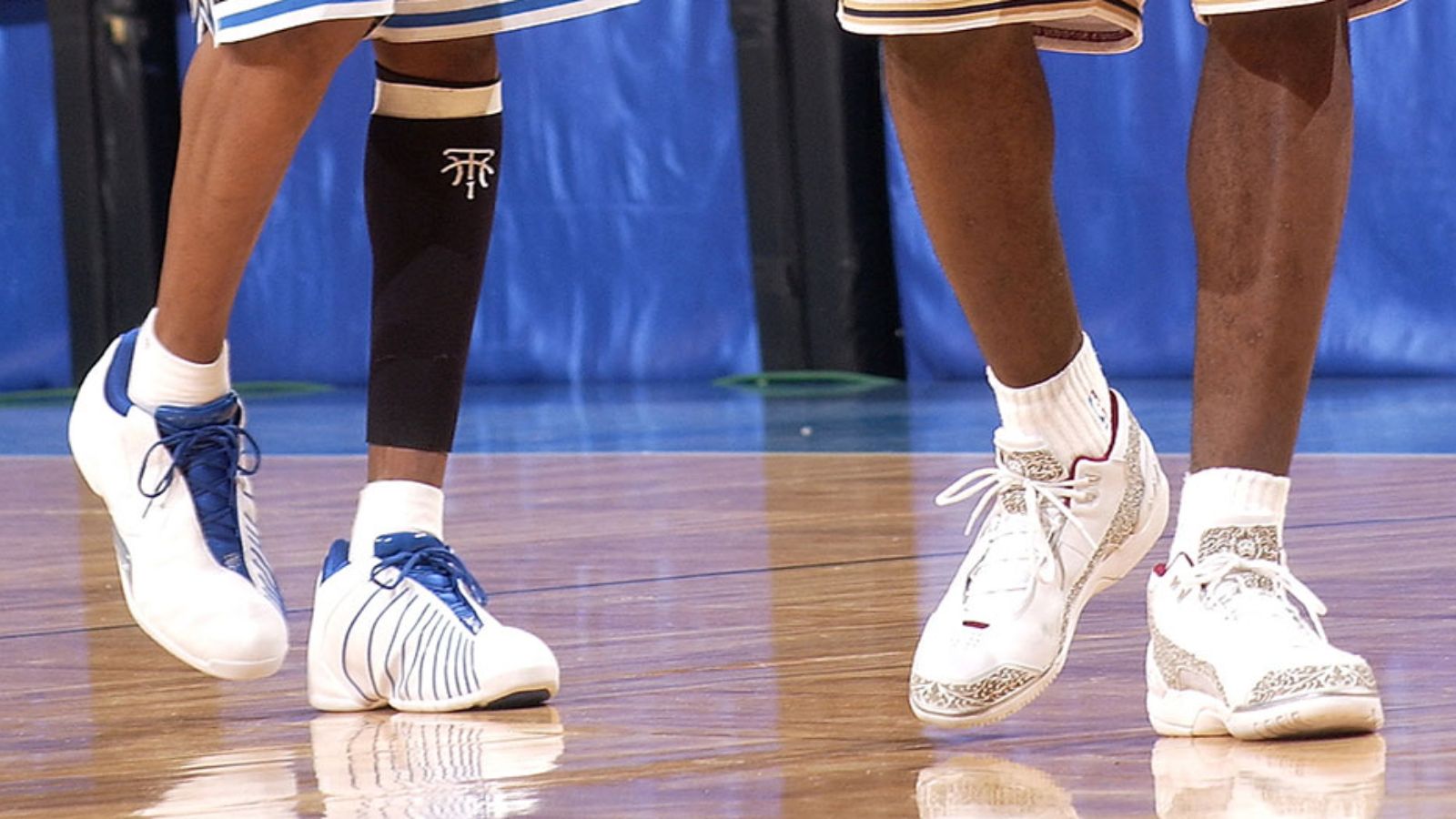 Hinh anh 6: Nick Young mang Air Jordan 11 tim va Air Jordan 20 Chutney trong tran dau Giang sinh 2013