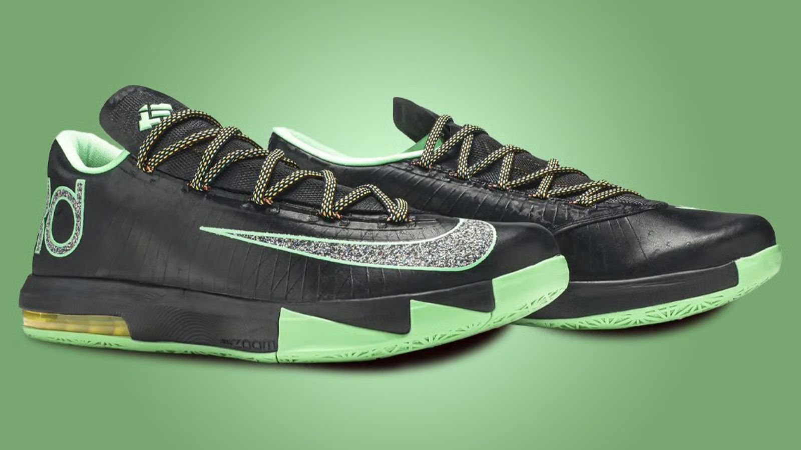 Hinh anh 8: Kevin Durant mang giay Nike KD 6, doi giay signature yeu thich cua anh.