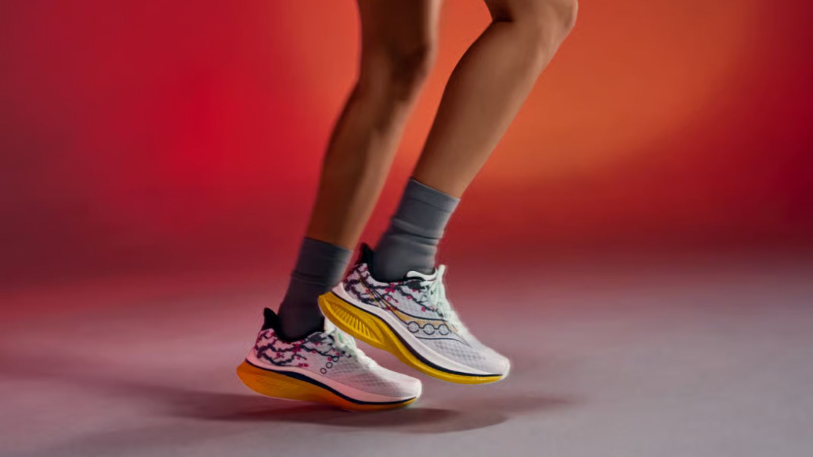 Hinh anh 5: Hinh anh bo suu tap giay Saucony Marathon Collection voi cac mau thiet ke tu Boston, London va Tokyo.