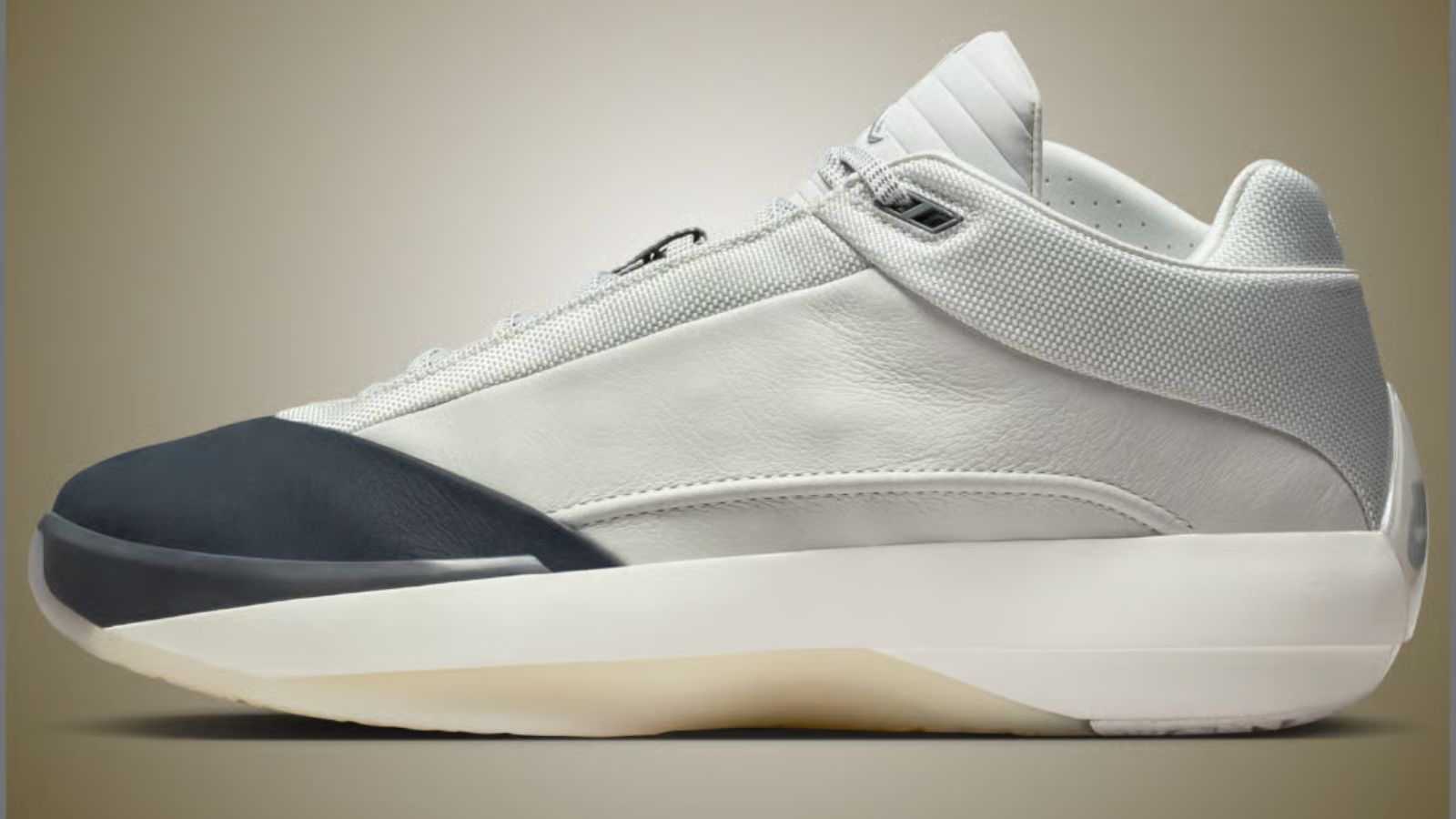 Hinh anh 1: Air Jordan 40 Wolf Grey voi phoi mau xam co dien, ra mat 2026