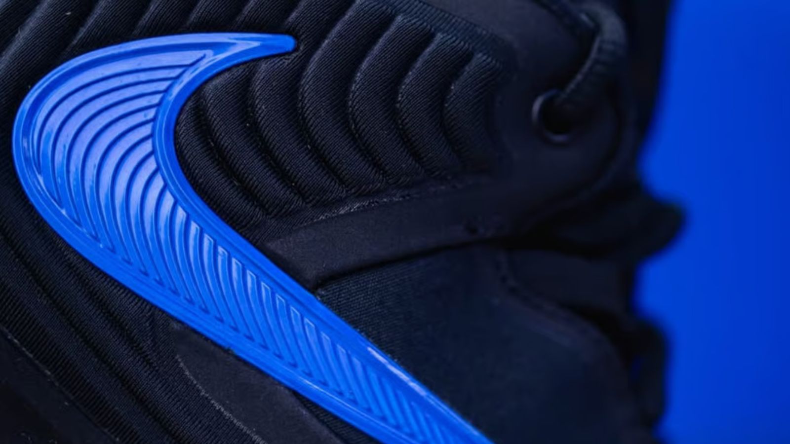 Hinh anh 3: Giay Nike PE cua Duke Basketball trong mua NCAA 2025-2026