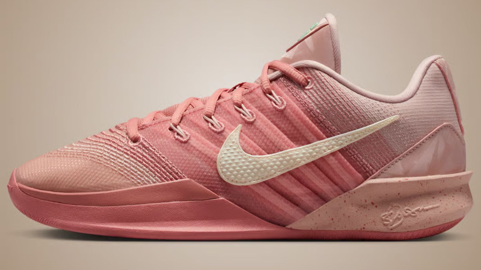 Hinh anh 1: Hinh anh Nike Sabrina 3 Pink Oxford voi ba sac do hong va chi tiet teal, coconut milk noi bat.