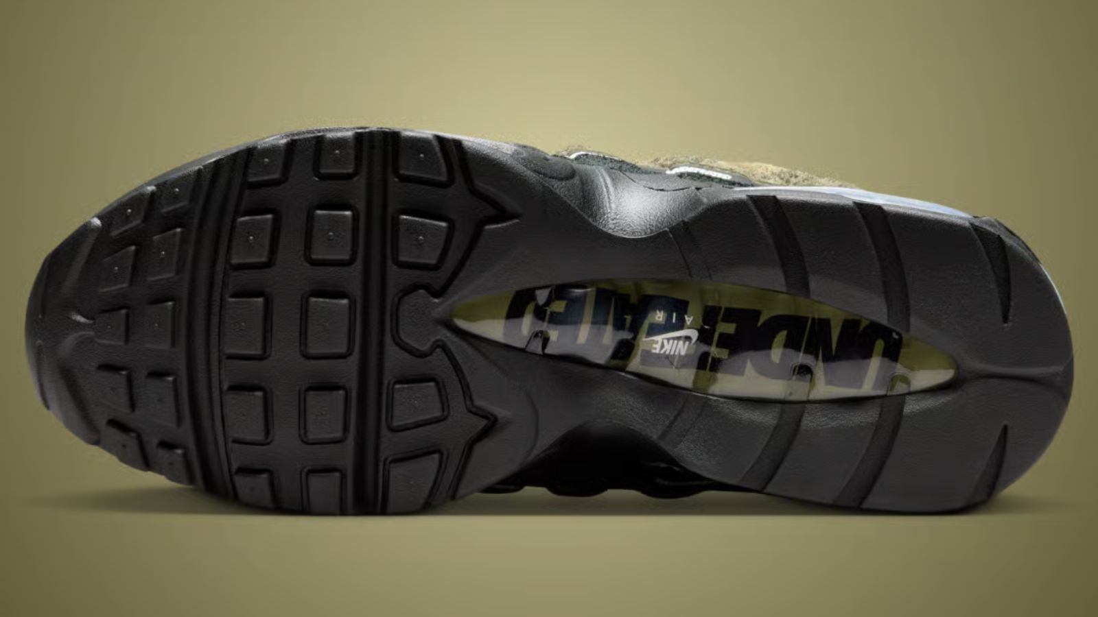 Hinh anh 3: Undefeated x Air Max 95 Geo La Brea voi phoi mau military green tai LA