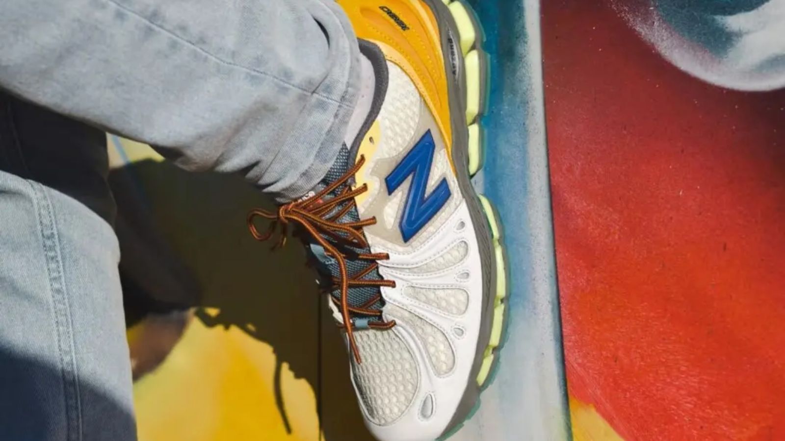 Hinh anh 2: Hinh anh Action Bronson x New Balance 1890 voi thiet ke an tuong