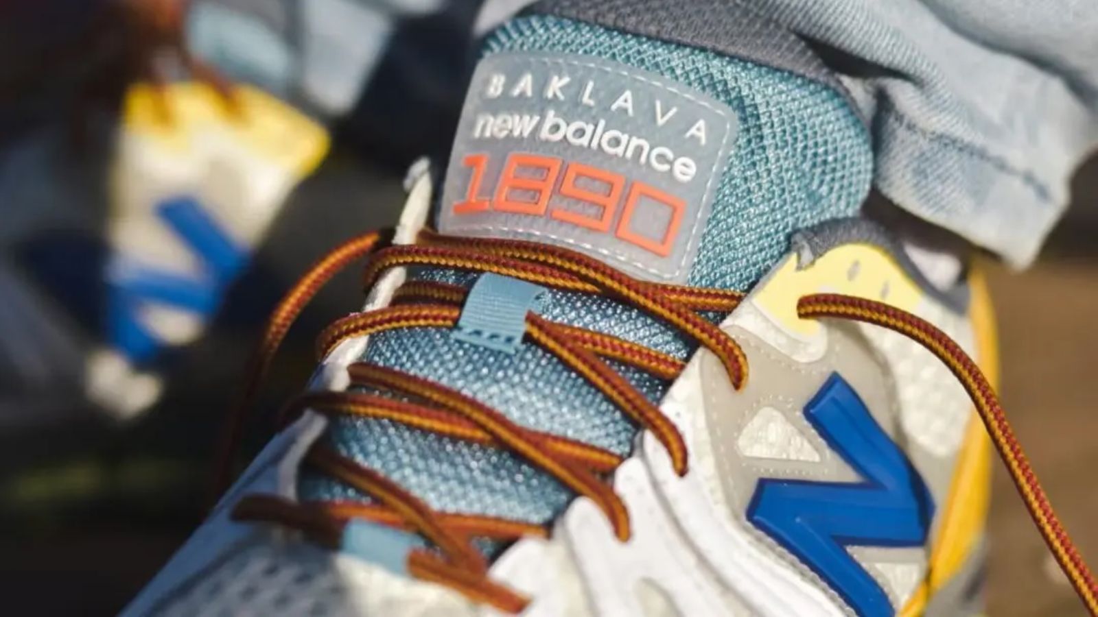 Hinh anh 3: Hinh anh Action Bronson x New Balance 1890 voi thiet ke an tuong