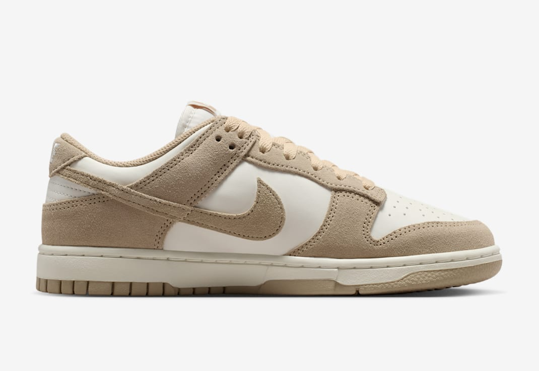 Alternative view of Giày Nike Dunk Low 'Sail Metallic Gold' IO4244-101