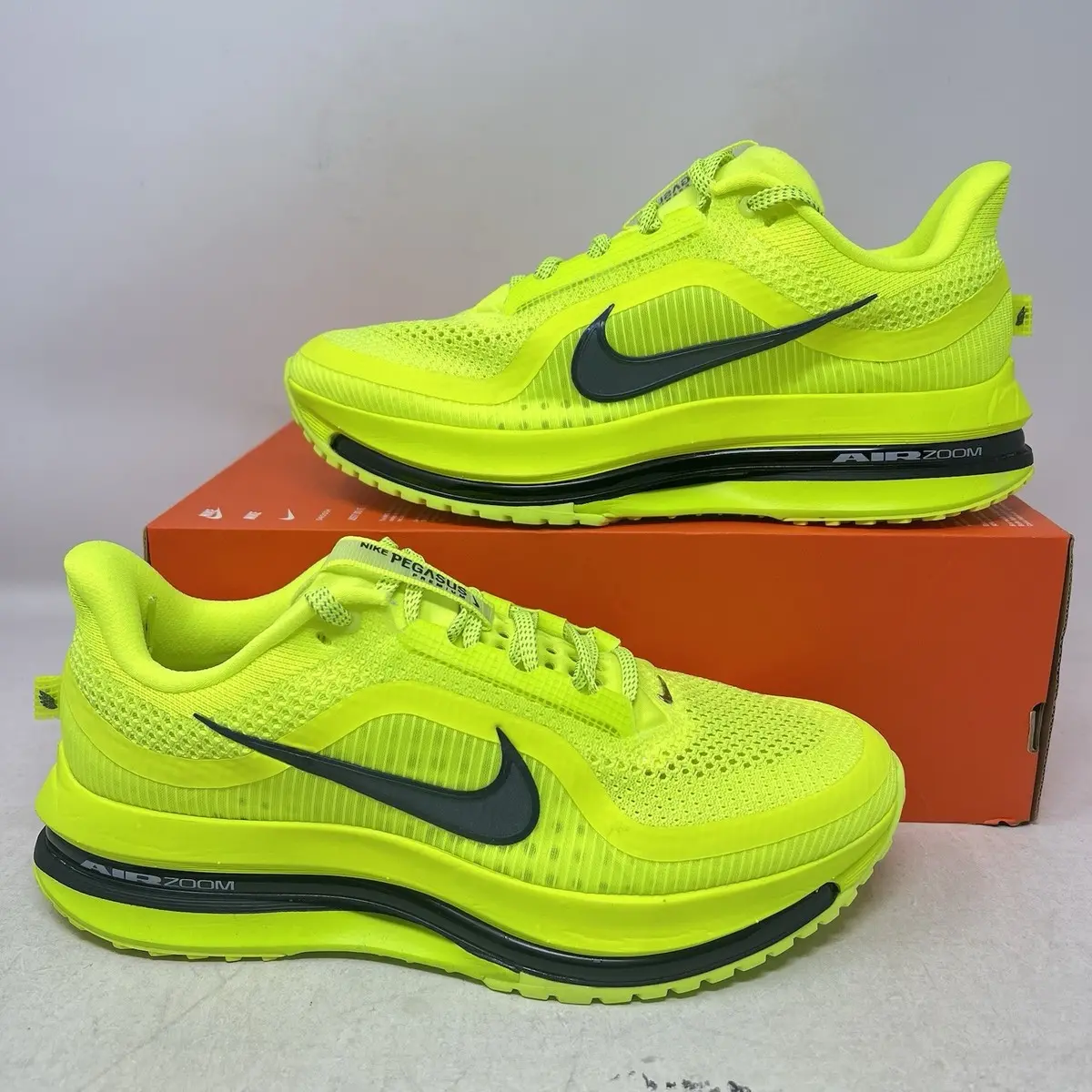 Alternative view of Giày Nike Air Zoom Pegasus Premium ‘Volt’ HQ2592-700